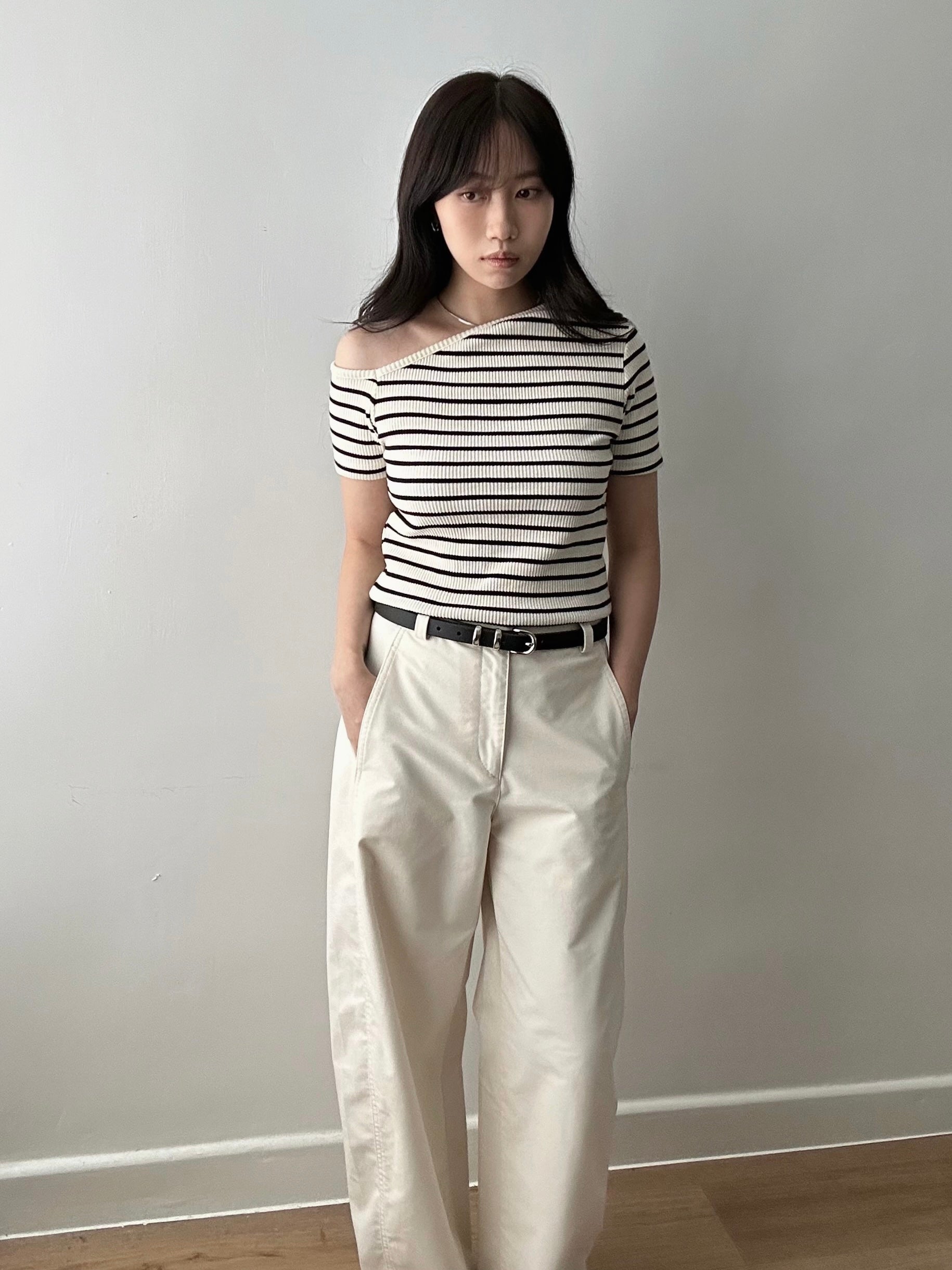 條紋露肩tops